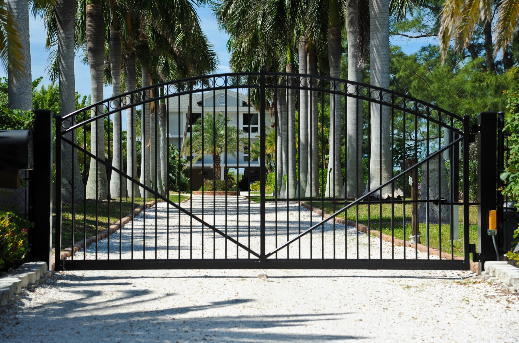 Metal gate works
